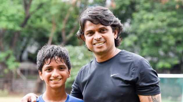 Josh Pezarkar along with his coach Eric Turner at Ngarvala school ground in Pune. (SANKET WANKHADE/HT PHOTO) Josh Pezarkar along with his coach Eric Turner at Ngarvala school ground in Pune. (SANKET WANKHADE/HT PHOTO)