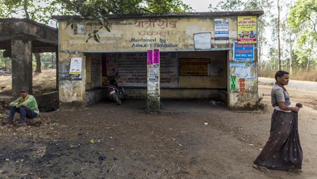 A shelter stands near the abandoned Matrishri Usha Jayaswal Thermal Power Plant. At this Jharkand site, there’s little hope that the project will start providing power soon. The only sign of life here are group of about a dozen private security guards protecting the rusting structure from thieves. (Prashanth Vishwanathan / Bloomberg) A shelter stands near the abandoned Matrishri Usha Jayaswal Thermal Power Plant. At this Jharkand site, there’s little hope that the project will start providing power soon. The only sign of life here are group of about a dozen private security guards protecting the rusting structure from thieves. (Prashanth Vishwanathan / Bloomberg)