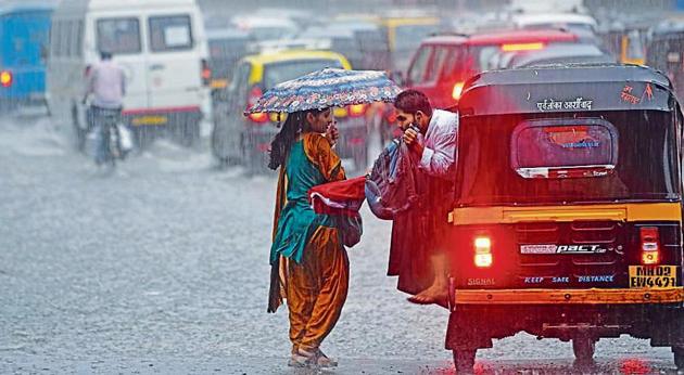 Heavy rain lashed the city on Monday. (Satyabrata Tripathy/HT Photo) Heavy rain lashed the city on Monday. (Satyabrata Tripathy/HT Photo)