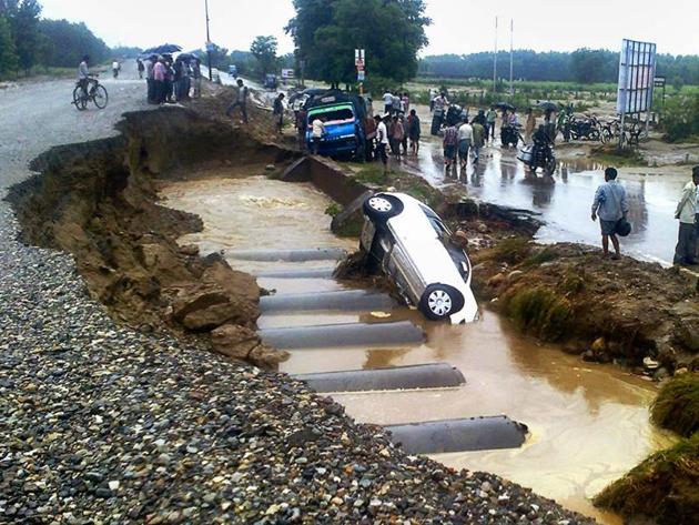 Udham Singh Nagar witnessed 146 accidents and 92 accidental deaths from January 1 to May 31 this year, according to a survey by the Uttarakhand traffic police department.(AP File Photo)