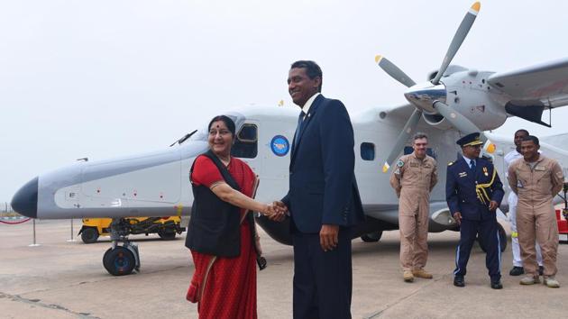 Sushma Swaraj hands over Dornier aircraft to Seychelles President Danny Faure.(Vipin Kumar / HT Photo)