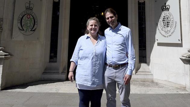 Rebecca Steinfeld and Charles Keidan pose together outside the Supreme Court in London, where they have won their fight for the right to enter into a civil partnership, Thursday June 27. (AP Photo) Rebecca Steinfeld and Charles Keidan pose together outside the Supreme Court in London, where they have won their fight for the right to enter into a civil partnership, Thursday June 27. (AP Photo)