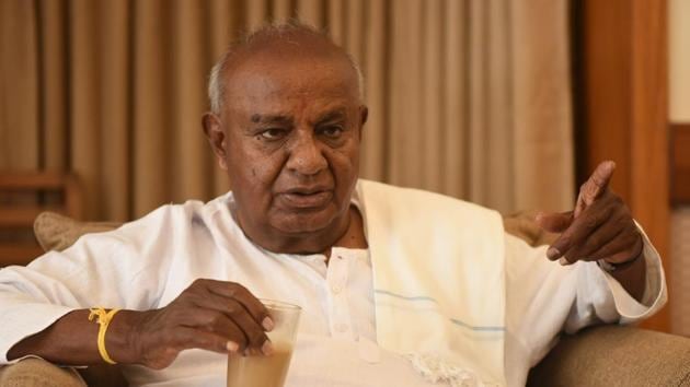 Janta Dal (Secular) leader H D Deve Gowda speaks in Bengaluru on March 31, 2018. (Arijit Sen/HT File Photo) Janta Dal (Secular) leader H D Deve Gowda speaks in Bengaluru on March 31, 2018. (Arijit Sen/HT File Photo)