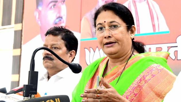 Higher education minister Kiran Maheshwari addresses a press conference at BJP office on Wednesday.(Prabhakar Sharma/HT PHOTO)