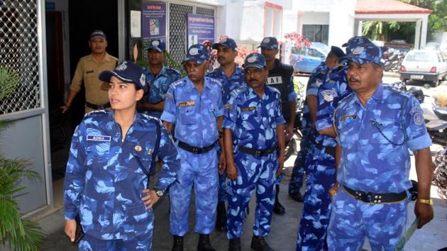 Talking to HT, RAF battalion commander Shailendra Kumar said that a team of 60 RAF personnel will conduct a flag march in all police station areas of Haldwani with focus on communally sensitive areas.(HT PHOTO)