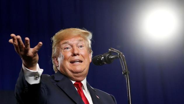 US President Donald Trump participates in a rally for South Carolina Governor Henry McMaster in West Columbia, South Carolina. (Kevin Lamarque / REUTERS) 