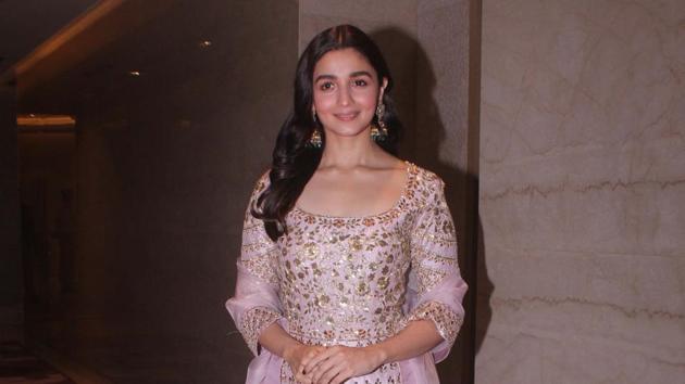 Alia Bhatt's guide to wearing kurtas for all occasions | Vogue India