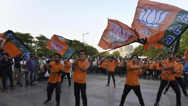At the organisation level, the BJP will carry out verification of the polling list in every booth, and enrol at least 20 new members from the socially marginalised scheduled castes, scheduled tribes and other backward classes. (Sonu Mehta/HT File Photo) At the organisation level, the BJP will carry out verification of the polling list in every booth, and enrol at least 20 new members from the socially marginalised scheduled castes, scheduled tribes and other backward classes. (Sonu Mehta/HT File Photo)