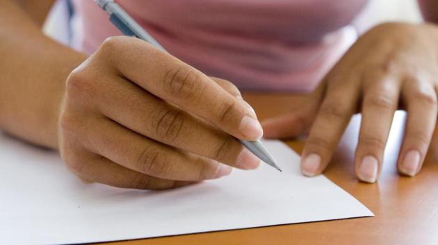 RPS college in Patna has banned jeans on the campus and girls are only allowed to wear salwar suits. (Representative Image/Getty Images) RPS college in Patna has banned jeans on the campus and girls are only allowed to wear salwar suits. (Representative Image/Getty Images)