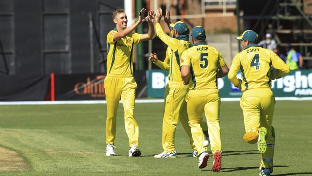 Australia’s Billy Stanlake, left, celebrates with teammates the wicket of Pakistan’s Shoaib Malik during their T20 match at Harare Sports Club, Monday, July 2, 2018. (AP) Australia’s Billy Stanlake, left, celebrates with teammates the wicket of Pakistan’s Shoaib Malik during their T20 match at Harare Sports Club, Monday, July 2, 2018. (AP)