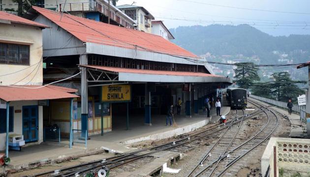 The Shimla railway station’s new look will be a blend of the British architecture and the traditional Dhajji style, which uses both stones and wooden logs.(HT FIle)