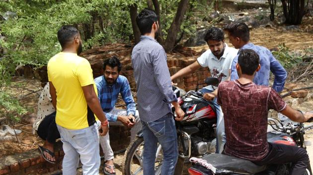 Not only health issues, residents of Bandhwari complain that outsiders treat them as ‘untouchables’, not because of their caste but due to a 37-hectare garbage dump near their village. According to locals, the landfill has fuelled a social crisis in the village with a significant number of men in the village between 20 to 30 years of age facing problems in getting marriage proposals from outside the village. (Yogendra Kumar / HT Photo)