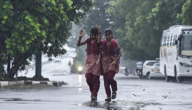 Rains likely to lash Delhi on Wednesday. (Burhaan Kinu/HT PHOTO) Rains likely to lash Delhi on Wednesday. (Burhaan Kinu/HT PHOTO)