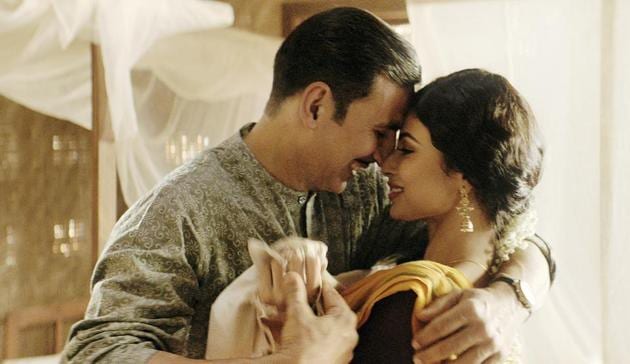 Akshay Kumar and Mouni Roy in a still from the first song of Gold, Naino Ne Baandhi. Akshay Kumar and Mouni Roy in a still from the first song of Gold, Naino Ne Baandhi.