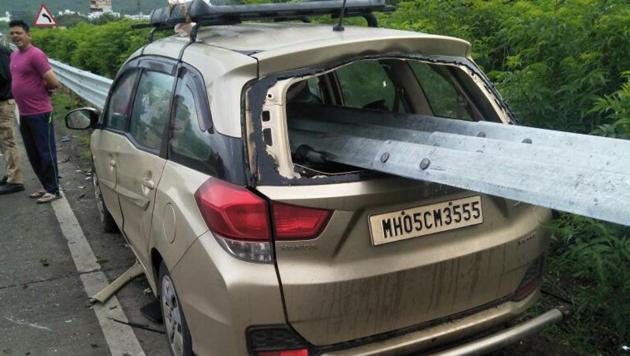 The steel guard rail pierced through the car, leaving the three of the four victims severely injured.(HT Photo)