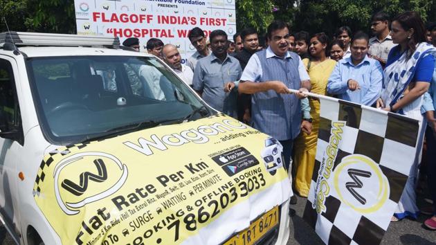 Union Minister for Road Transport & Highways, Nitin Gadkari during the launch of ‘India’s First Hospital Wagon’ in New Delhi. The launch comes in the backdrop of India accounting for 5 lakh road crashes annually worldwide in which 1.5 lakh people die. (Vipin Kumar / HT Photo) 