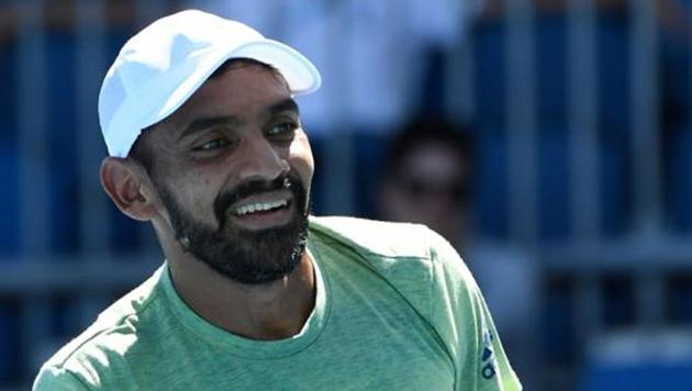 Divij Sharan and Artem Sitak eked out a 7-6(4) 6-7(8) 6-3 6-2 win in two hours and 41 minutes to book a second round berth.(Getty Images)