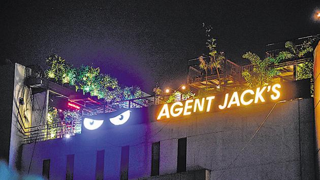 Ganesh Shetty, president of Pune restaurants and hoteliers association (Praha), said, “Restaurants to remain open 24×7 is not economically feasible as many excess overheads will be involved, including electricity and workforce and we cannot predict the business.” (HT REPRESENTATIVE PHOTO) Ganesh Shetty, president of Pune restaurants and hoteliers association (Praha), said, “Restaurants to remain open 24×7 is not economically feasible as many excess overheads will be involved, including electricity and workforce and we cannot predict the business.” (HT REPRESENTATIVE PHOTO)