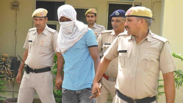 The deceased has been identified as 33-year-old Essien Michel. His Nigerian accomplice, Ihechukwu Iheanacho, was arrested, police said. (Subash Sharma/HT Photo) The deceased has been identified as 33-year-old Essien Michel. His Nigerian accomplice, Ihechukwu Iheanacho, was arrested, police said. (Subash Sharma/HT Photo)