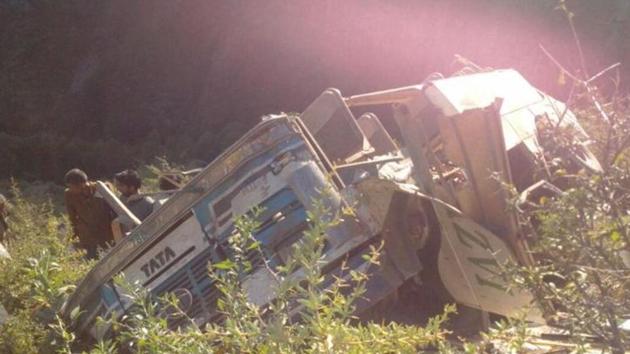 Eyewitnesses said that there were around thirty passengers of all age groups in the bus at the time of the accident. (HT REPRESENTATIONAL PHOTO) Eyewitnesses said that there were around thirty passengers of all age groups in the bus at the time of the accident. (HT REPRESENTATIONAL PHOTO)