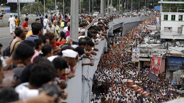 Pune is currently the home of around three lakh warkaris, who entered the city along with the Sant Dnyaneshwar Maharaj and Sant Tukaram Maharaj palkhi processions. (Rahul Raut/HT PHOTO) Pune is currently the home of around three lakh warkaris, who entered the city along with the Sant Dnyaneshwar Maharaj and Sant Tukaram Maharaj palkhi processions. (Rahul Raut/HT PHOTO)