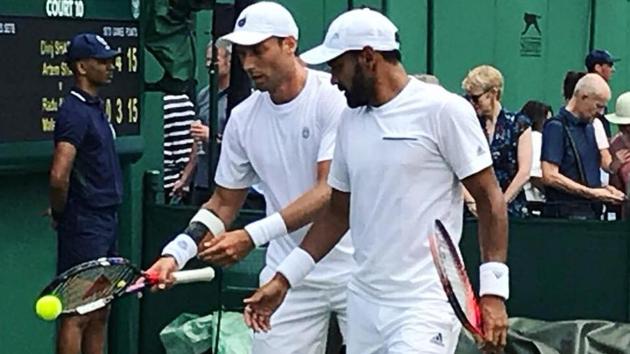Divij Sharan and Artem Sitak reached the quarterfinals of the Wimbledon tennis tournament.(Twitter)