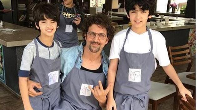 In a recent video can see Hrithik Roshan rock-climbing with his two sons Hrehaan and Hridhaan in Gstaad, Switzerland