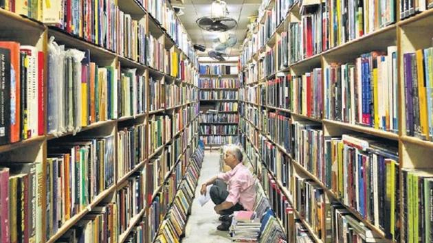 Manohar bookstore is located at Ansari Road, Delhi’s publishing hub.(HT Photo)