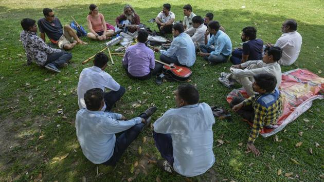 His lessons don’t require a studio space and this one man ‘Universal Sangeeth Academy’ is open to teaching in person, over the phone or social media... whatever helps spread music. If there are more than ten people, the academy says it will come to the students. (Burhaan Kinu / HT Photo)