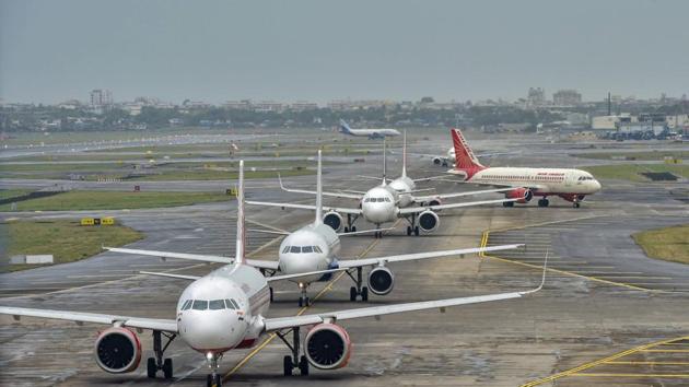 Sources said that while 89 flights arrived late by around 25 minutes or more, as many as 318 departures suffered an average delay of 53 minutes.(PTI file photo)