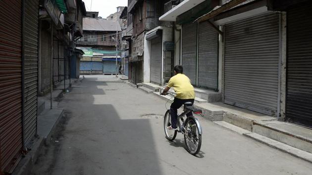 Authorities today imposed restrictions in parts of Srinagar to thwart any protests by separatists, who had called for a shutdown against killing of a civilian allegedly in security forces firing on protestors in Shopian district. Schools and other educational institutions remained closed while attendance in government offices was thin due to lack of public transport, officials said. (Tauseef Mustafa / AFP)
