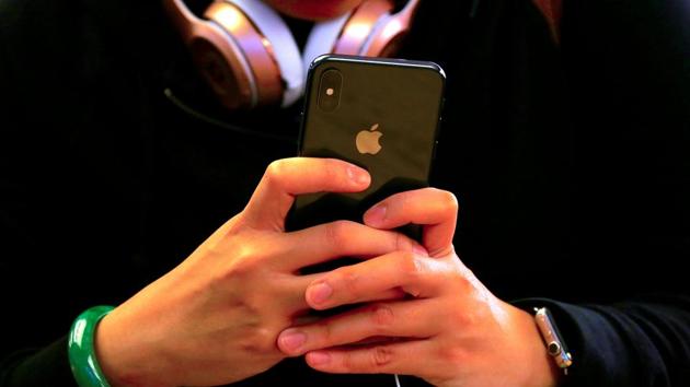 The language matters because Apple (or Blackberry) doesn’t license its operating systems to equipment manufacturers. It produces a full package and cannot be accused of putting illegal pressure on manufacturers.(REUTERS) The language matters because Apple (or Blackberry) doesn’t license its operating systems to equipment manufacturers. It produces a full package and cannot be accused of putting illegal pressure on manufacturers.(REUTERS)