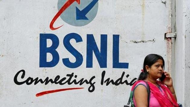 Using this service, BSNL customers will be able to make calls on any network in the country even by using BSNL wi-fi or any other service provider.(REUTERS) Using this service, BSNL customers will be able to make calls on any network in the country even by using BSNL wi-fi or any other service provider.(REUTERS)