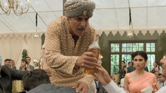 Gold song Chad Gayi Hai has a high Akshay Kumar and an exasperated Mouni Roy. Gold song Chad Gayi Hai has a high Akshay Kumar and an exasperated Mouni Roy.