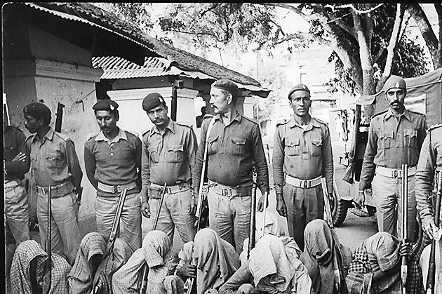 Naxalites arrested by police at Gangabigha in the Nalanda district of Bihar on 23 November, 1985.(HT File) Naxalites arrested by police at Gangabigha in the Nalanda district of Bihar on 23 November, 1985.(HT File)