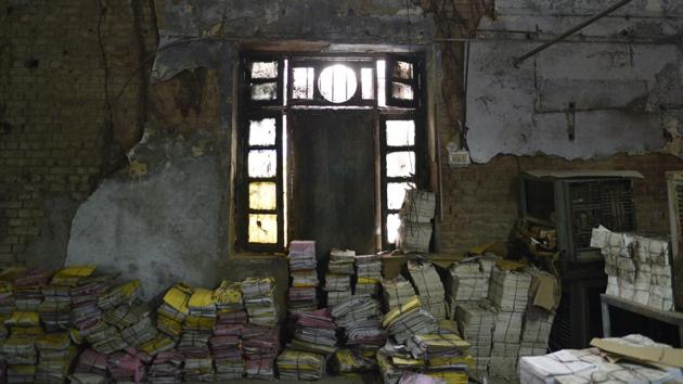 The press building is used for storing the corporation’s materials, while the top floor is used for storing records. According to officials there will be no changes made to the facade of the building and reconstruction work will only be carried out on the interiors as per heritage conservation guidelines. (Sanchit Khanna / HT Photo) The press building is used for storing the corporation’s materials, while the top floor is used for storing records. According to officials there will be no changes made to the facade of the building and reconstruction work will only be carried out on the interiors as per heritage conservation guidelines. (Sanchit Khanna / HT Photo)