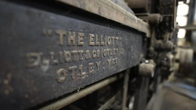 Old machines used for printing are seen lying in a derelict state. The printing press building which lies adjacent to the Town Hall’s main building will house a boutique hotel. Officials have said that the hotel will offer a luxurious stay in Shahjahanabad. The rooms will be decorated in traditional styles depicting the history and culture of Shahjahanabad. (Sanchit Khanna / HT Photo) Old machines used for printing are seen lying in a derelict state. The printing press building which lies adjacent to the Town Hall’s main building will house a boutique hotel. Officials have said that the hotel will offer a luxurious stay in Shahjahanabad. The rooms will be decorated in traditional styles depicting the history and culture of Shahjahanabad. (Sanchit Khanna / HT Photo)