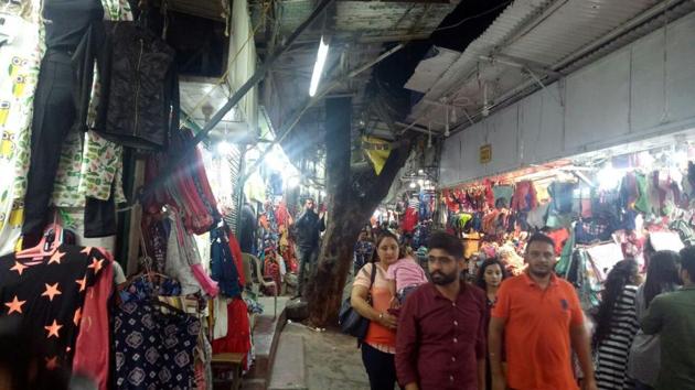 A view of Tibetan Market in Nainital. (Ritesh Sagar/HT) A view of Tibetan Market in Nainital. (Ritesh Sagar/HT)