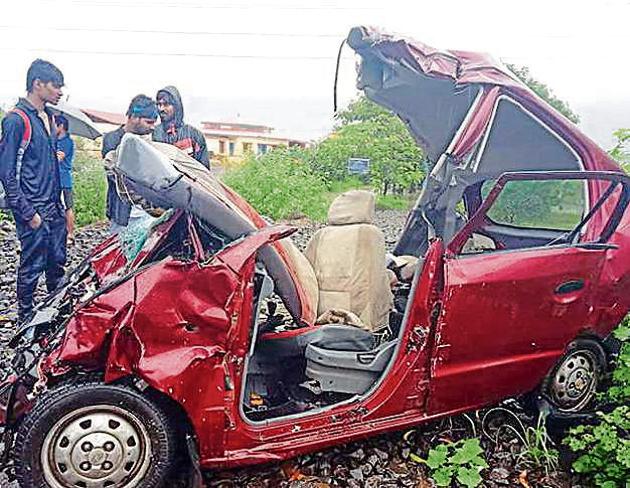One of the cars involved in the accident. (HT PHOTO) One of the cars involved in the accident. (HT PHOTO)