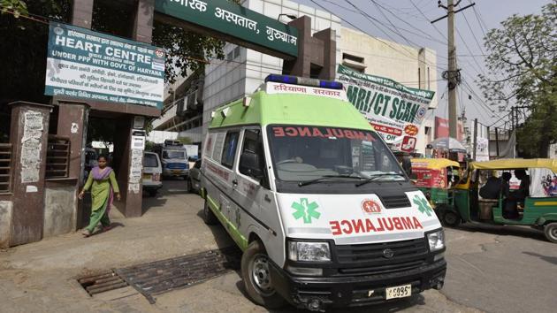 According to the staff at Gurugram’s Civil Hospital, the number of advanced life support (ALS) ambulances in the district used to transport patients referred to a higher medical facility, is disproportionate to the number of referrals.(Sanjeev Verma/HT File Photo)