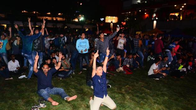 Amanora mall hosted a screening of the Fifa World Cup final played in Moscow on Sunday night. France beat Croatia 4-2 to be crowned World Cup champions. (HT photo) Amanora mall hosted a screening of the Fifa World Cup final played in Moscow on Sunday night. France beat Croatia 4-2 to be crowned World Cup champions. (HT photo)