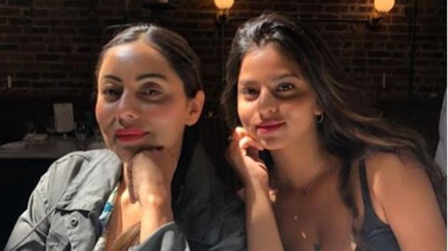 Suhana Khan and Gauri Khan in New York.(Instagram)