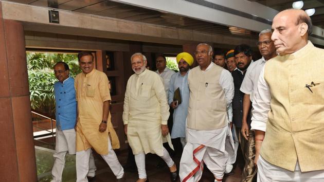 Prime Minister Narendra Modi with Congress parliamentary party leader Mallikarjun Kharge and Union Minister Ananth Kumar, Home minister Rajnath Singh and Left party leader D Raja after an all-party meeting ahead of Parliament's monsoon session, in New Delhi, India, on Tuesday, July 17, 2018. (Arvind Yadav/HT PHOTO) Prime Minister Narendra Modi with Congress parliamentary party leader Mallikarjun Kharge and Union Minister Ananth Kumar, Home minister Rajnath Singh and Left party leader D Raja after an all-party meeting ahead of Parliament's monsoon session, in New Delhi, India, on Tuesday, July 17, 2018. (Arvind Yadav/HT PHOTO)