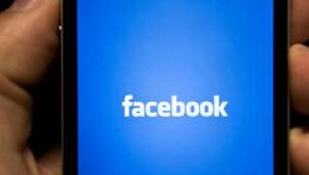 It is suspected that the accident was caused after the driver’s attention was diverted due to the Facebook live video. (HT File Photo) It is suspected that the accident was caused after the driver’s attention was diverted due to the Facebook live video. (HT File Photo)