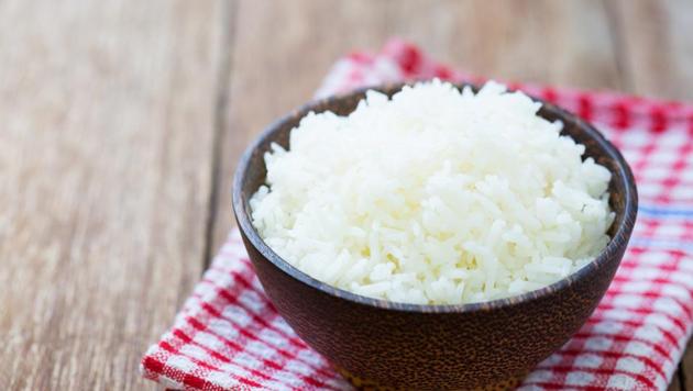 Calories in white rice: Excessive consumption of white rice may increase risk of developing type-2 diabetes.(Getty Images/iStockphoto)