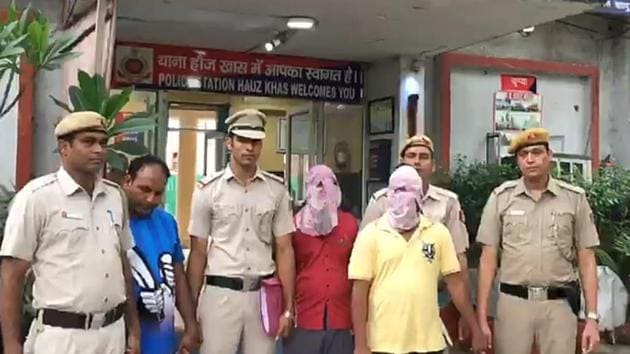 Before shooting, the accused spoke to the victim. Later, the victim recognised the voice as that of his former colleague. (HT Photo) Before shooting, the accused spoke to the victim. Later, the victim recognised the voice as that of his former colleague. (HT Photo)