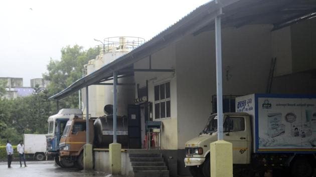 A view of milk tankers parked at Pune’s Katraj dairy.Residents of the city have been hit by milk shortage due to the agitation by Swabhimani Shetkari Saghtana. (Ravindra Joshi/ HT Photo) A view of milk tankers parked at Pune’s Katraj dairy.Residents of the city have been hit by milk shortage due to the agitation by Swabhimani Shetkari Saghtana. (Ravindra Joshi/ HT Photo)