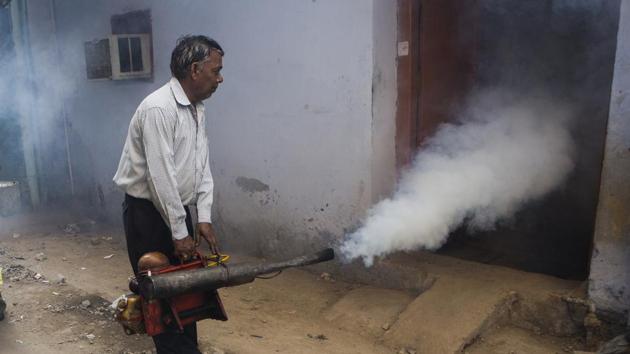 Fumigation on to prevent the spread of mosquitoes.(Getty Images/iStockphoto)