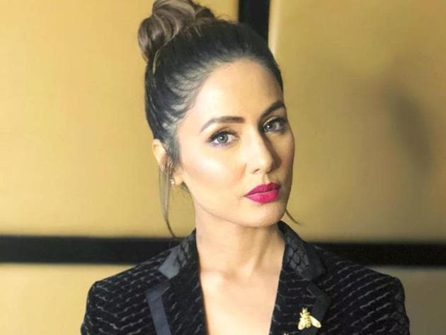 Hina Khan’s head-to-toe black look is anything but basic. (Instagram)