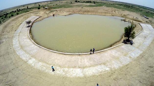 A pond constructed under the Mukhyamantri Jal Swavalamban Abhiyan in Bikaner.(HT FILE PHOTO)